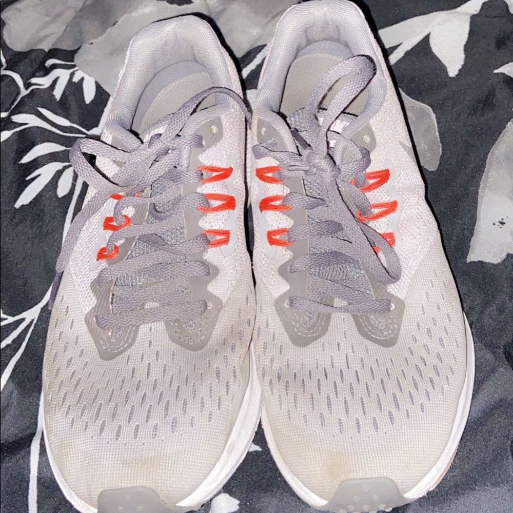 nike running shoes